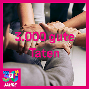 Hände verschiedener Personen, die sich halten und damit einen Kreis bilden. Darüber der Text 